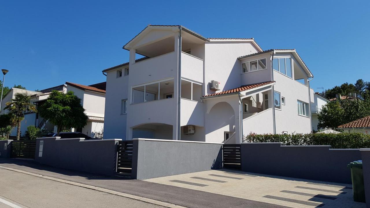 Apartmani Melanie Poreč Dış mekan fotoğraf