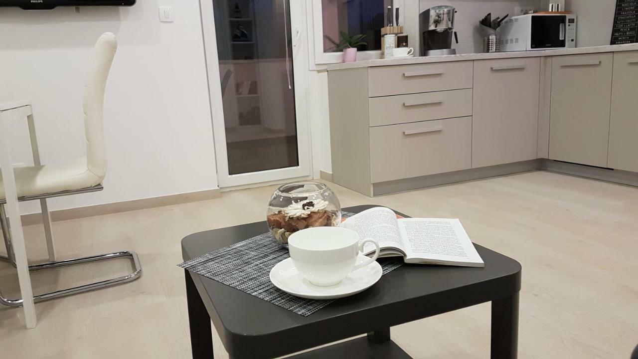 Apartmani Melanie Poreč Dış mekan fotoğraf